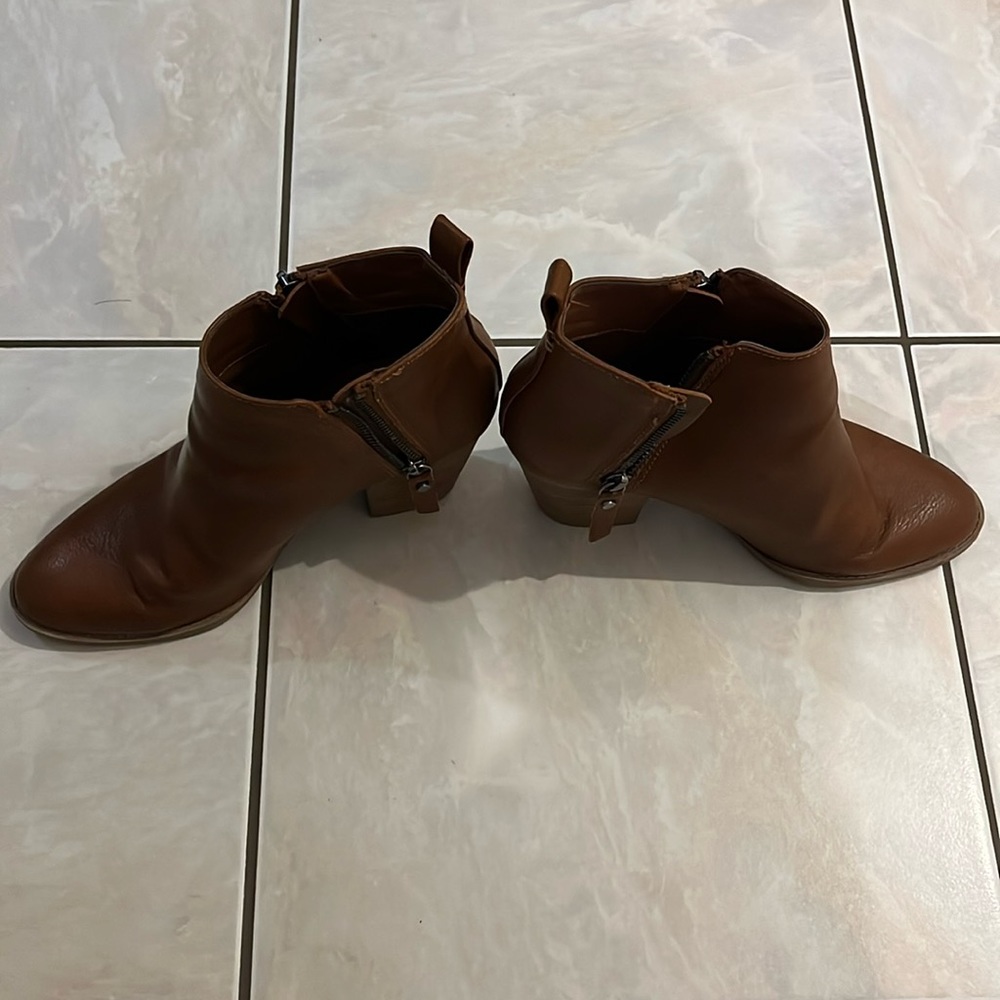 Universal Thread Ankle Boots - image 5